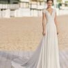Robe de Mariée bohème avec petites manches courtes et col V en dentelle