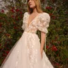 Robe de Mariée style champêtre ligne A avec fleurs sur tulle