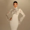 Robe de mariée vintage haut couvert et manches longues en dentelle