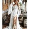 Robe de Mariée Bohème en Dentelle avec accroche bras volant et fente avant