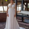 Robe de mariée parfaite pour une grande taille avec sa taille haute et son tombé léger