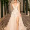 Robe de mariée style romantique en tulle au tombé léger