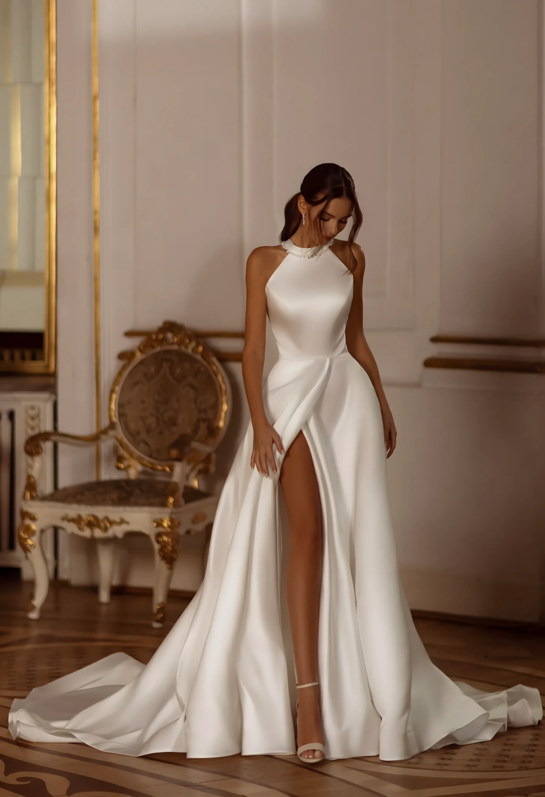 Robe de Mariée Romantique en Satin avec col halter