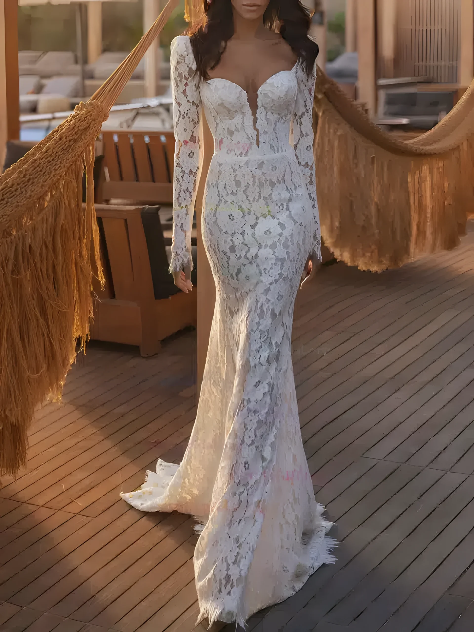 Robe de Mariée en dentelle avec manches longues et col V