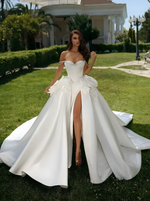 Robe de mariée dos nu au style princesse