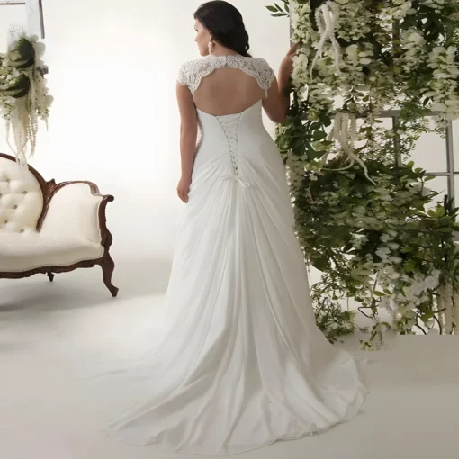 Robe de mariage pour grande taille avec dos ouvert