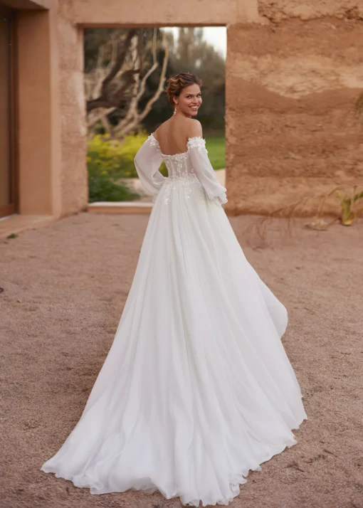 Robe de Mariage style champêtre avec dos nu et épaules dénudées