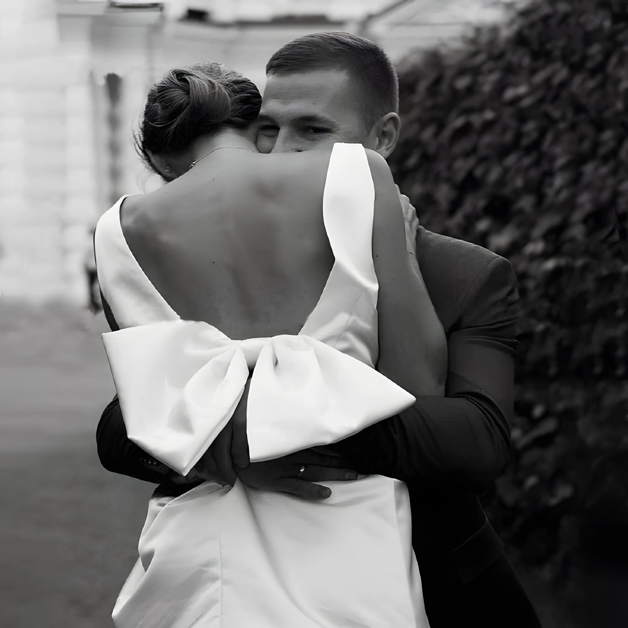 Robe de mariée courte en satin pour mariage civil