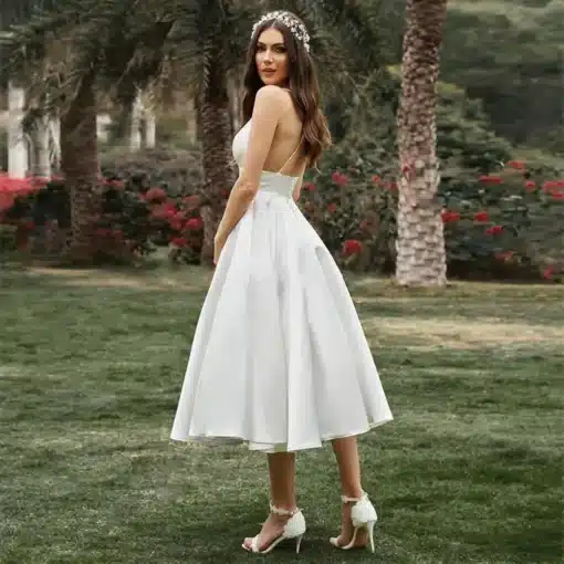Robe de mariage style rétro Hollywood années 50 avec dos nu sexy