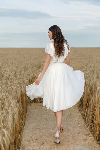 Robe de Mariée minimaliste en mousseline avec dos nu pour cérémonie civile