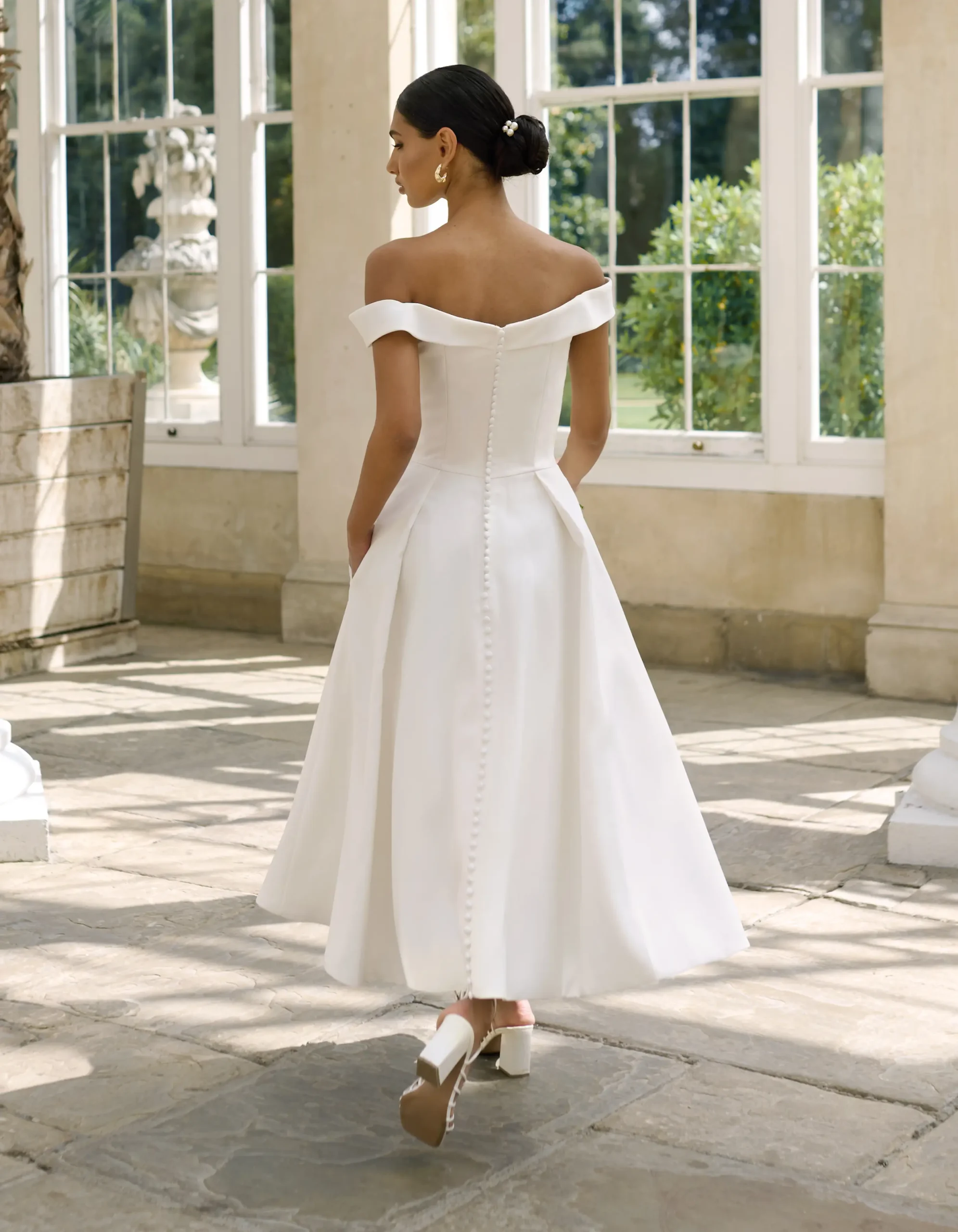 Robe de noce rétro longueur midi (tea length) avec dos mi nu