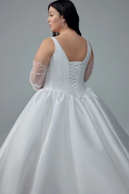 Robe de mariage en satin style princesse baroque