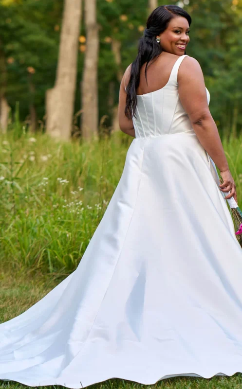 Robe de Noce en satin soyeux parfaite pour grande taille