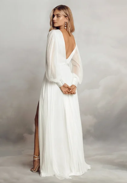 Robe de mariée bohème en mousseline de coton fin pleine de grâce et de légèreté